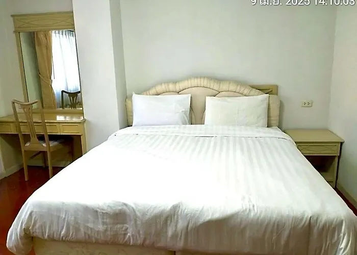 Baan Arthit Bangkok